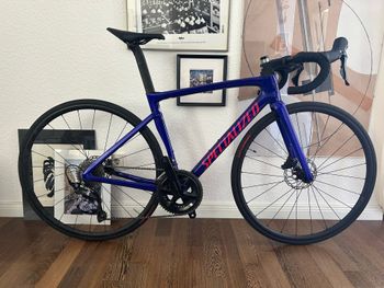 Specialized Tarmac SL7 Sport - Shimano 105 2024 2024 Route & Gravel d'occasion