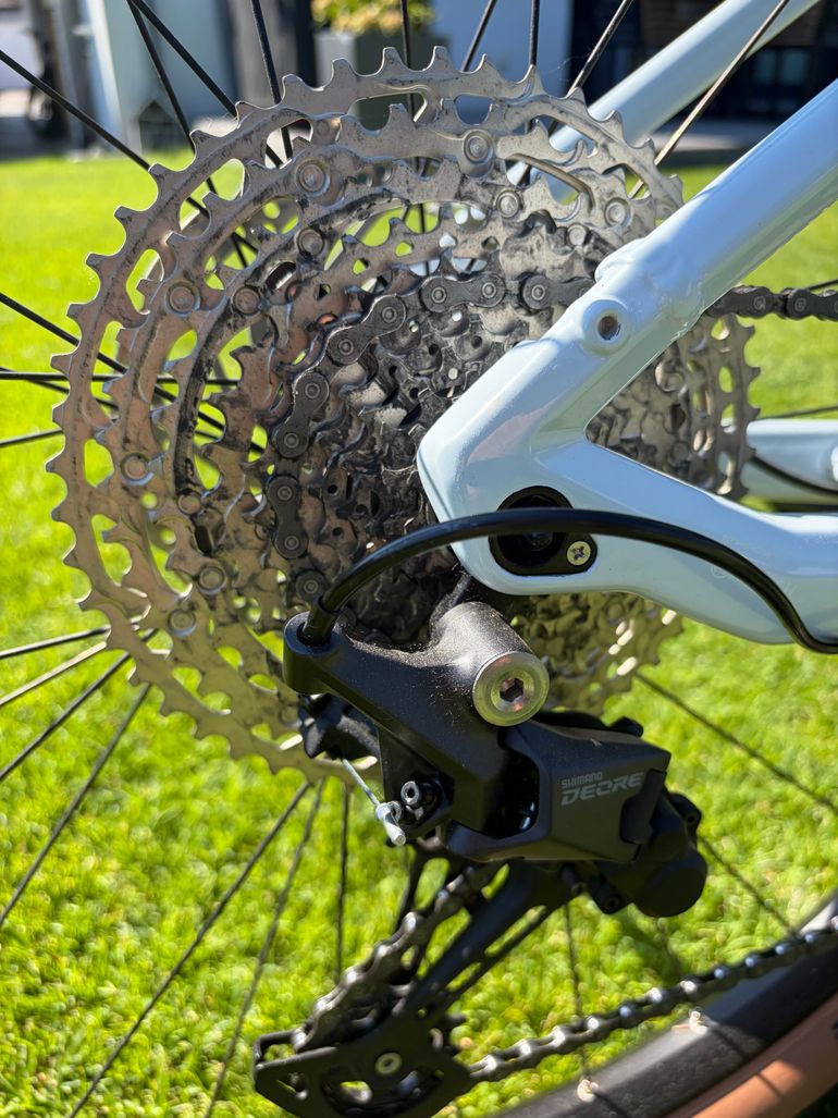 Used CUBE REACTION HYBRID, PRO 750 2023 2023 Mountainbike, White, 27.5, 29 — image 4 of 8