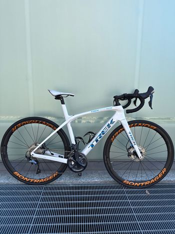 Used Trek Domane Shimano Ultegra 2021 Road & Gravel, White — image 2 of 4