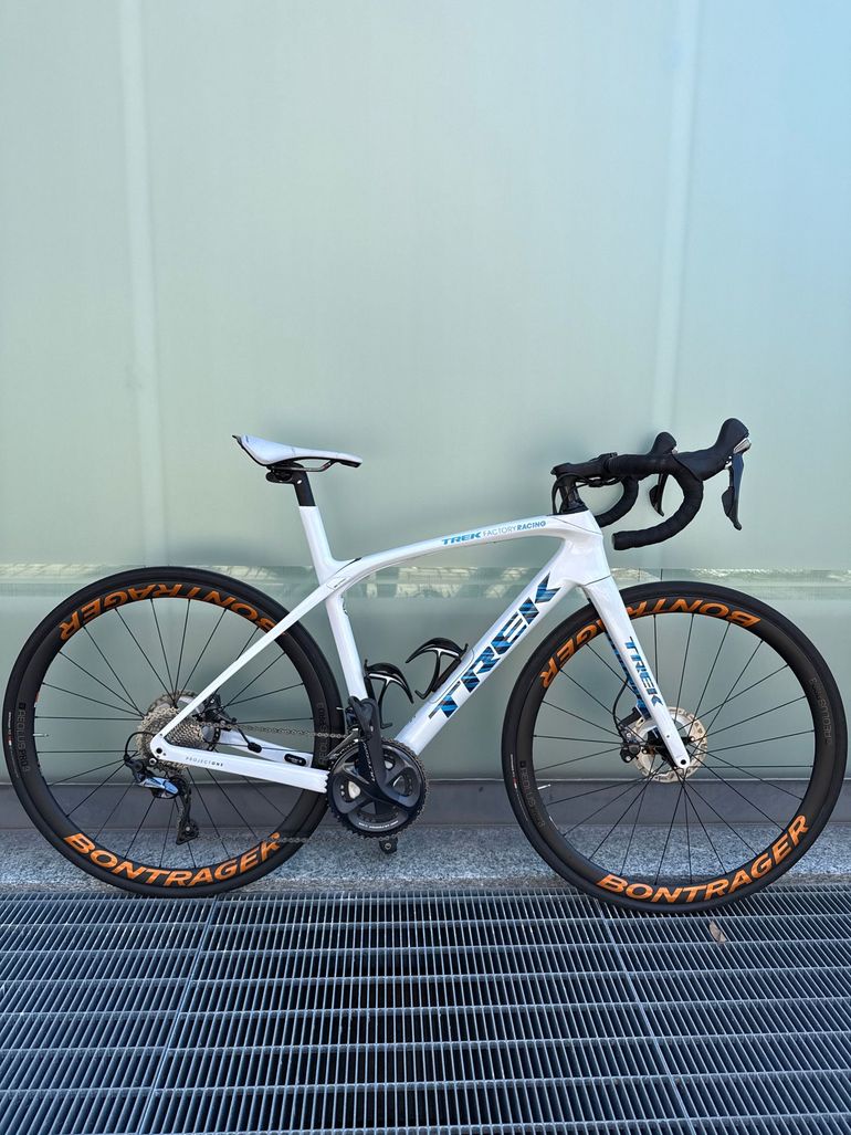 Used Trek Domane Shimano Ultegra 2021 Road & Gravel, White — image 2 of 4