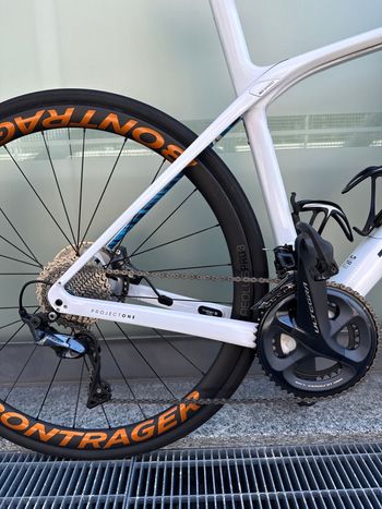 Used Trek Domane Shimano Ultegra 2021 Road & Gravel, White — image 3 of 4