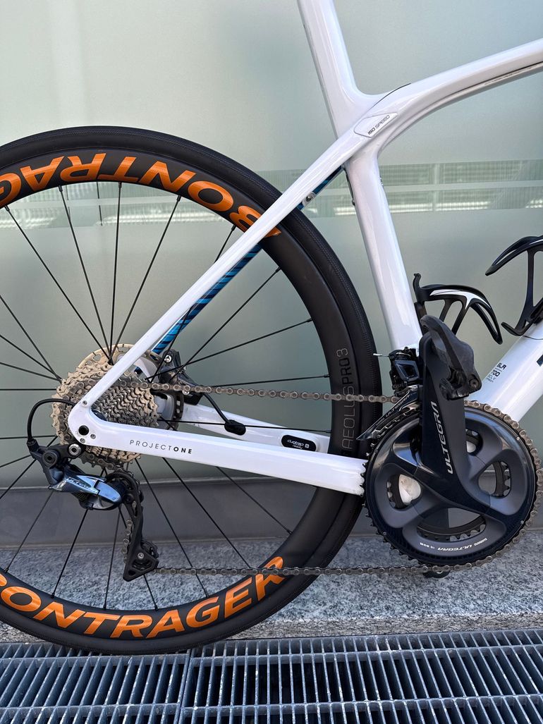 Used Trek Domane Shimano Ultegra 2021 Road & Gravel, White — image 3 of 4