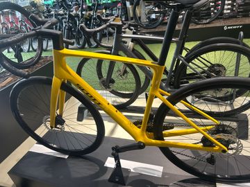 Scott Addict 40 2026 2026 Road & Gravel de segunda mano, Naranja — imagen 2 de 5