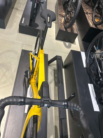 Scott Addict 40 2026 2026 Road & Gravel de segunda mano, Naranja — imagen 4 de 5