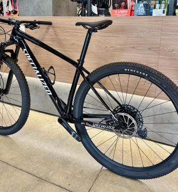 Used Specialized Epic Hardtail 2022 2022 Mountainbike, Black, 29 — image 6 of 7