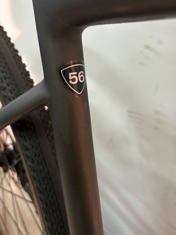 Używany Specialized Diverge Comp Carbon 2022 2022 Road & Gravel — zdjęcie 7 z 12