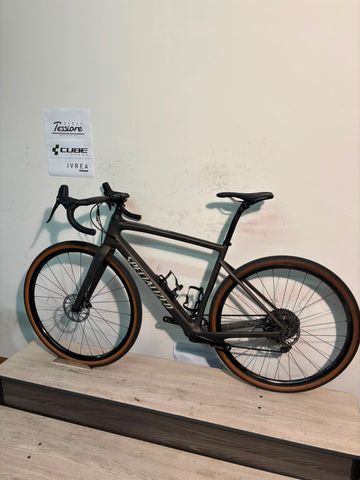 Używany Specialized Diverge Comp Carbon 2022 2022 Road & Gravel — zdjęcie 5 z 12