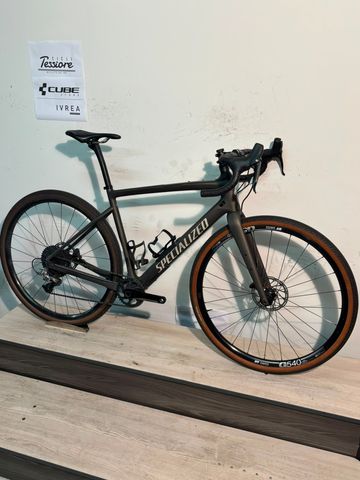 Używany Specialized Diverge Comp Carbon 2022 2022 Road & Gravel — zdjęcie 4 z 12