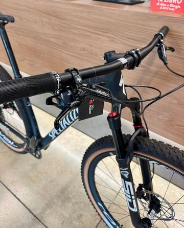Used Specialized Epic Hardtail Expert 2022 2022 Mountainbike, Black, 29 — image 5 of 6