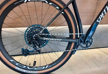 Used Specialized Epic Hardtail Expert 2022 2022 Mountainbike, Black, 29 — image 3 of 6