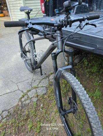 Used Specialized Fuse Comp 29 2022 2022 Mountainbike, Light Gray, 29 — image 3 of 6