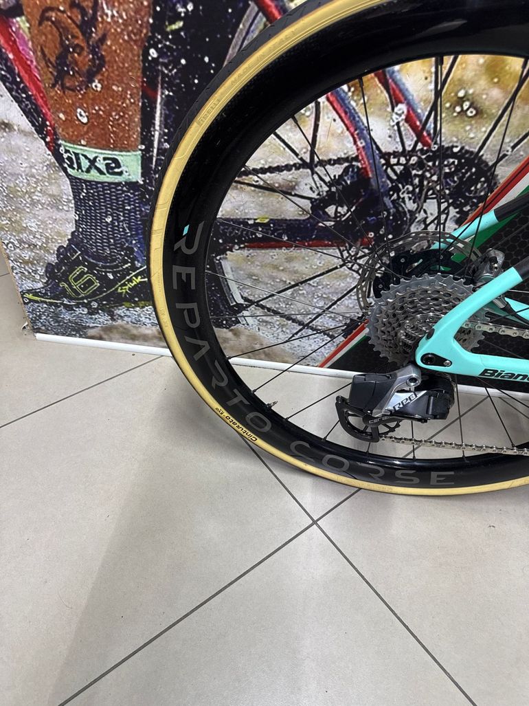 Gebrauchtes Bianchi Specialissima SRAM Red eTap AXS 2024 Road & Gravel, Grün — Bild 9 von 11