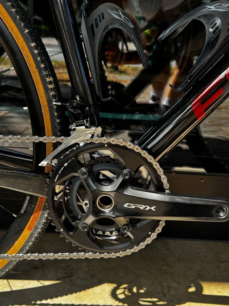 Used Focus Mares Shimano GRX 2022 Road & Gravel, Black — image 7 of 17