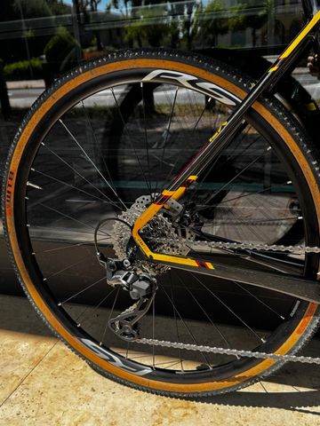 Focus Mares Shimano GRX 2022 Road & Gravel d'occasion — image 5 sur 17