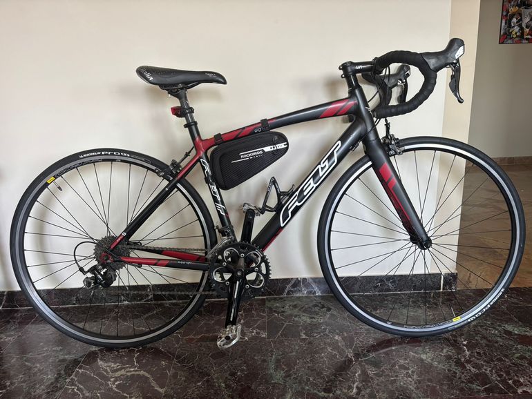 Felt Z85 2016 2016 Road & Gravel d'occasion — image 2 sur 10