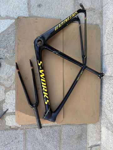 Używany Specialized Sworks Tarmac Frameset 2015 Road & Gravel — zdjęcie 1 z 11