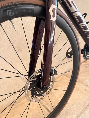 Gebrauchtes Scott Addict RC 10 2024 2024 Road & Gravel, Schwarz — Bild 10 von 19