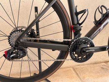 Used Scott Addict RC 10 2024 2024 Road & Gravel, Black — image 3 of 19