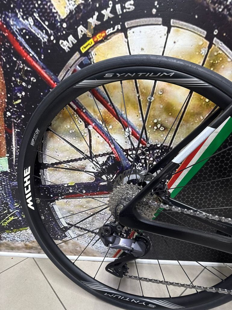 Megamo Raise Shimano Ultegra Di2 | buycycle