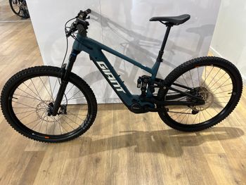 Used Giant Stance E+ 0 2027 2027 Mountainbike, Green, 29 — image 2 of 3