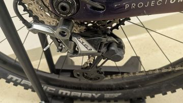 Gebrauchtes Trek Slash 9.9 XTR 2020 2020 Mountainbike, Violett, 29 — Bild 3 von 8