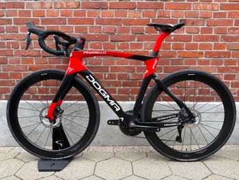 Used Pinarello Dogma Shimano Ultegra Di2 2024 Road & Gravel, Black — image 11 of 15
