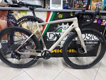 Megamo WEST AXS 03 2023 2023 Corsa & gravel usato