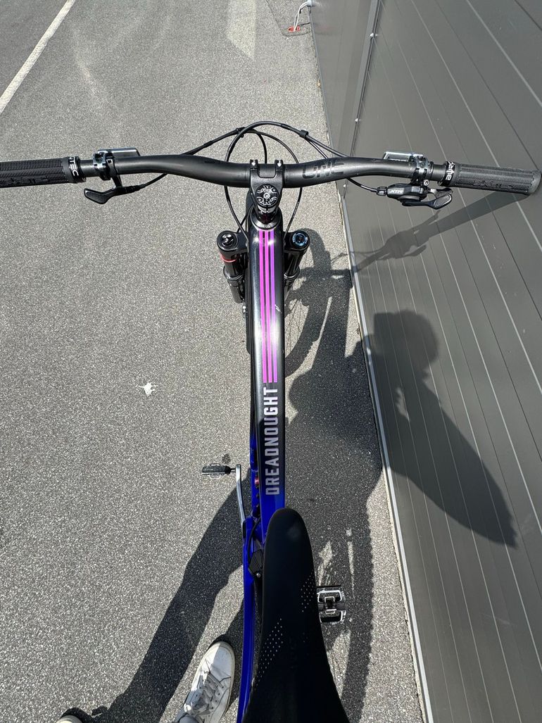 Used Forbidden Dreadnought XT 2022 Frameset 2022 Mountainbike, Black, 29 — image 4 of 9