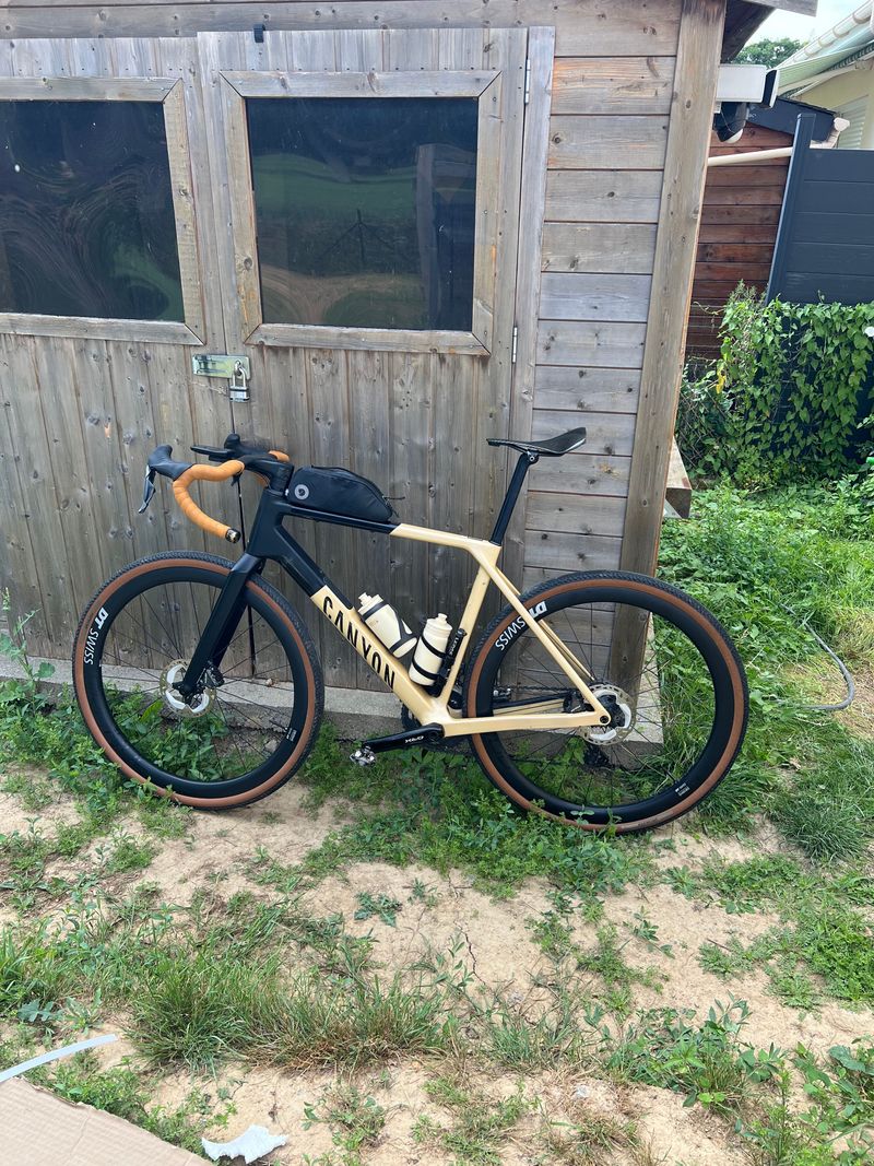 Używany Canyon Grail CF SLX 8 Di2 2024 2024 Road & Gravel