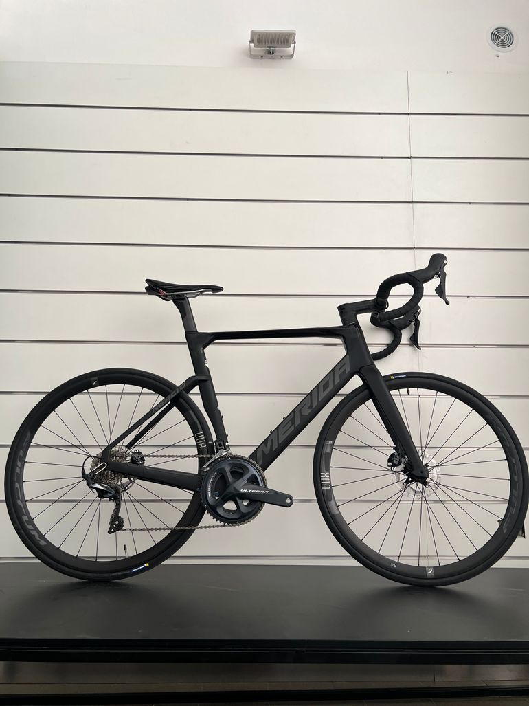 Used Merida REACTO 6000 2022 2022 Road & Gravel, Black — image 2 of 8