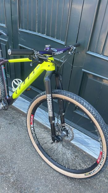 Rebel Custom Shimano XTR 2023 Mountainbike de segunda mano, Morado — imagen 3 de 3