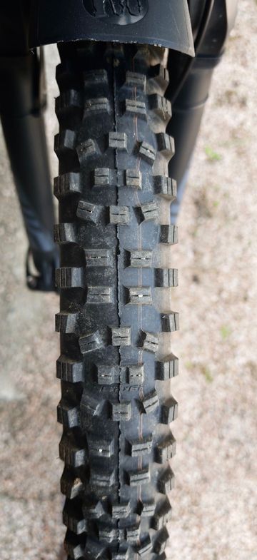 Used Canyon Neuron CF 8 2021 2021 Mountainbike, Red, 27.5, 29 — image 8 of 15