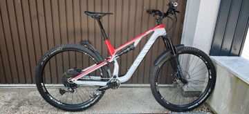 Used Canyon Neuron CF 8 2021 2021 Mountainbike, Red, 27.5, 29 — image 1 of 15