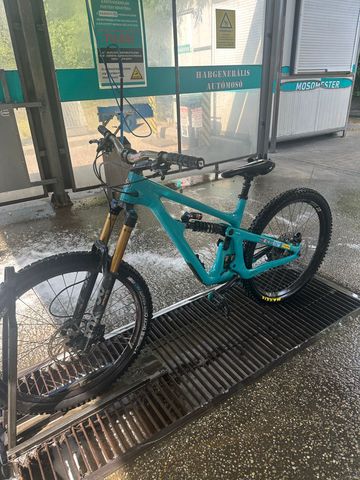 Used Yeti SB165 T2 FLOAT X2 2021 2021 Mountainbike, Blue, 27.5 — image 6 of 6