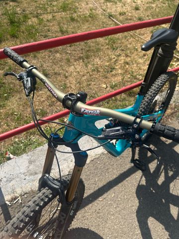Used Yeti SB165 T2 FLOAT X2 2021 2021 Mountainbike, Blue, 27.5 — image 2 of 6