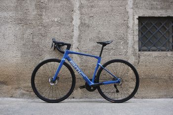 Używany BMC Roadmachine TWO 2024 2024 Road & Gravel — zdjęcie 2 z 17