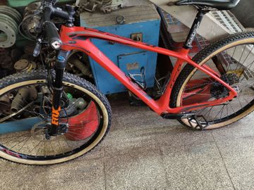 Used BH Ultimate RC 6.5 2021 2021 Mountainbike, Orange, 29 — image 6 of 6