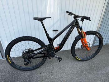 Used Norco Range C1 2023 2023 Mountainbike, Black — image 3 of 11