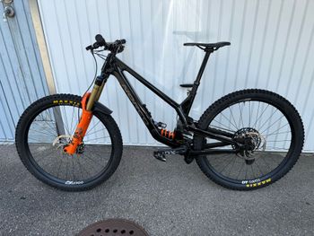 Used Norco Range C1 2023 2023 Mountainbike, Black — image 2 of 11