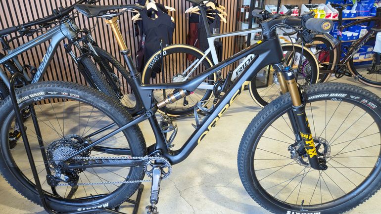 ORBEA OIZ M-TEAM 2023