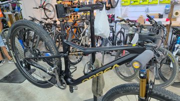 Brugt Orbea OIZ M-TEAM 2023 2023 Mountainbike — billede 6 af 9