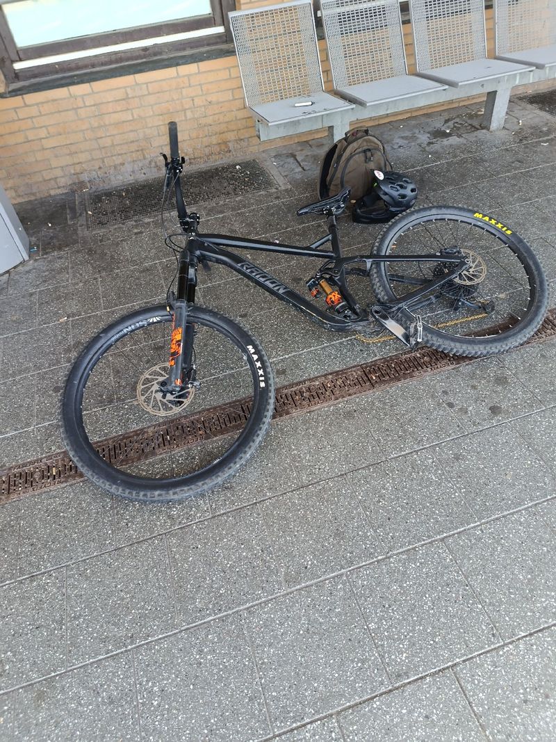 Gebrauchtes Radon SWOOP AL 9.0 2023 2023 Mountainbike, Schwarz, 29 — Bild 2 von 3