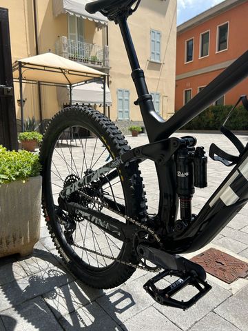 Used Trek Fuel EX 9.7 2022 2022 Mountainbike, Black — image 15 of 16