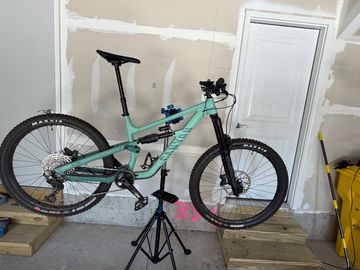 Used Canyon Torque 5 (Mullet) 2025 2025 Mountainbike, Blue, 29, 27.5 — image 1 of 6