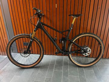 CUBE STEREO ONE22 HPC EX 2024 2024 Mountainbike usato, Nero — immagine 1 di 13