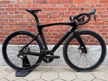 Used Pinarello Dogma Shimano Ultegra Di2 2024 Road & Gravel
