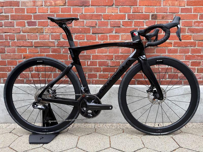 Brugt Pinarello Dogma Shimano Ultegra Di2 2024 Road & Gravel