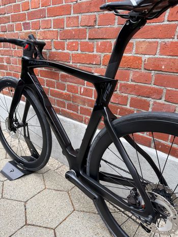 Used Pinarello Dogma Shimano Ultegra Di2 2024 Road & Gravel, Black — image 12 of 14