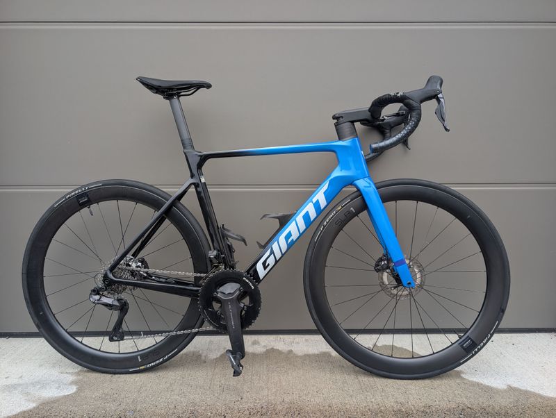 Używany Giant Propel Advanced Pro 0 2024 2024 Road & Gravel