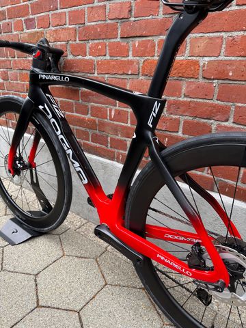 Used Pinarello Dogma Shimano Ultegra Di2 2024 Road & Gravel, Black — image 14 of 16